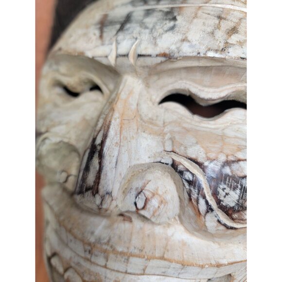 Bali Wood Mask Handmade Carving With Crazy Hair & Big Grin Wall Hanging - Picture 9 of 16